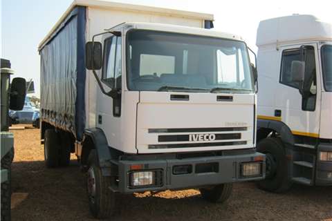 Iveco Truck Iveco White Taut Liner 2002