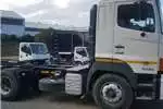 Truck Hino 700 Series 2016