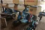 Planting and Seeding Equipment Monosem 4ry vakuum planter