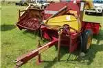 Harvesting Equipment 6776 O M grass and bean feed harvester