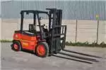 Forklifts XG535 (3stage 4.5m)