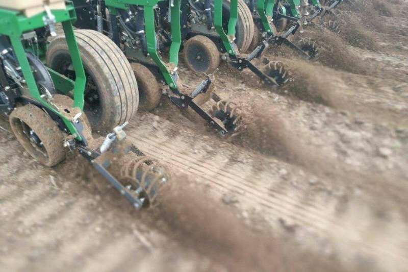 Arlington Staalwerke Planting and seeding equipment Drawn planters Closing Master 2024
