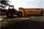Tractors - Towing Bell Hauler 2206 with 18000L Water Tank 2006