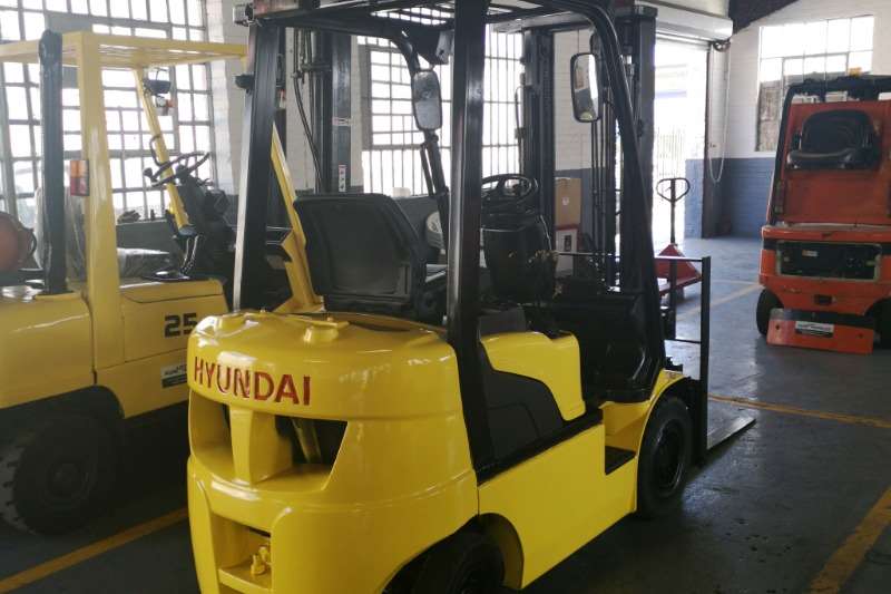 Hyundai Forklifts Diesel forklift 1.8 Ton 18D 7E Forklift