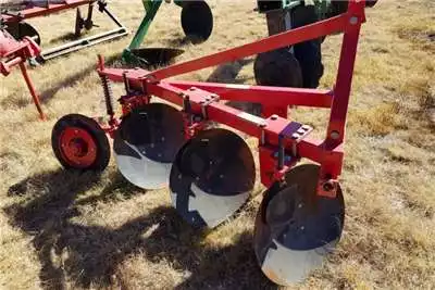 Tillage Equipment New 2,3,4 disc ploughs from R20 000