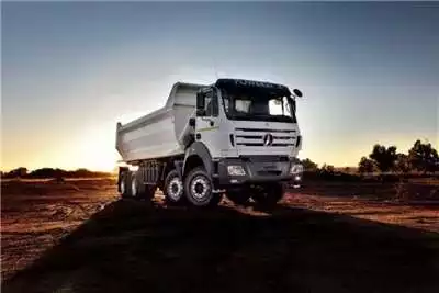 Tipper Trucks Powerstar 4035VX 8x4 18m3 2020