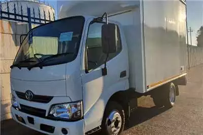 Box Trucks Toyota Dyna 150 2020