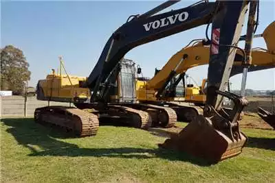 Excavators Volvo EC240BLC Excavator