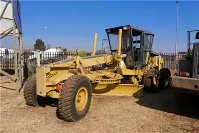 Graders Volvo 710A Grader with scarifier