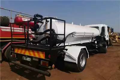 Isuzu Truck ISUZU 850 , 10 000 LITER WATER TANKER 2015 for sale by Gigantic Earthmoving | Truck & Trailer Marketplace