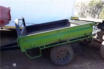 Feed Wagons 2 WHEEL FARM TRAILER 750 KG DROP SIDE
