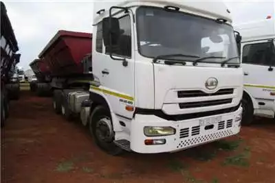 Truck Tractors UD GW26.410 + 10 CUBIC TRAILER 2019