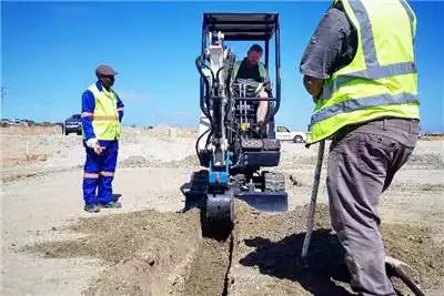 Hydraulic Excavator Perkins 1.8 Ton Compact Excavator 2020
