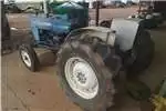 Tractors Ford 3000