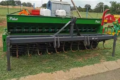 Planting and Seeding Equipment Piket 2.8m Demo Fine Seed Planter