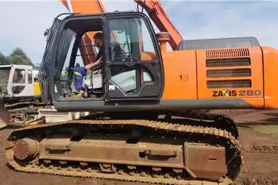 Excavators ZX 280 2015