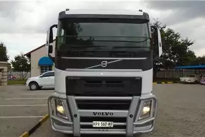 Truck Tractors Volvo FH 440 2015