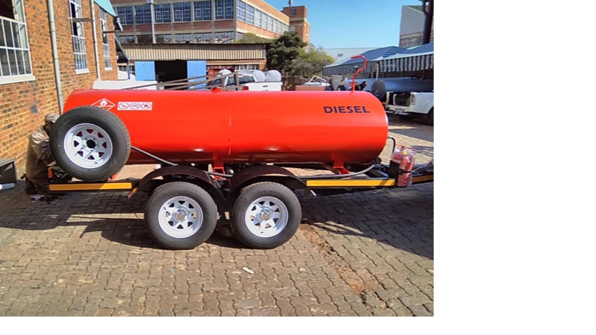 Custom Diesel bowser trailer 2000D 2021 for sale by Fuel Trailers and Tankers Durban | Truck & Trailer Marketplaces
