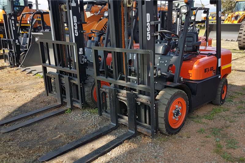 Forklifts in [region] on AgriMag Marketplace