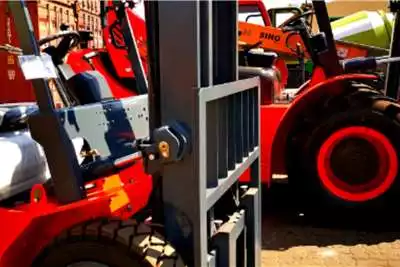 Sino Plant Forklifts Diesel forklift Forklift 2.5 Ton Diesel 2x4 2024 for sale by Sino Plant | AgriMag Marketplace