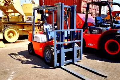 Sino Plant Forklifts Diesel forklift Forklift 2.5 Ton Diesel 2x4 2024 for sale by Sino Plant | AgriMag Marketplace