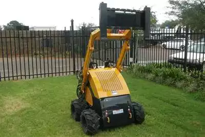 Sino Plant Skidsteers Skid Steer J400 Track (No Bucket) 2023 for sale by Sino Plant | AgriMag Marketplace