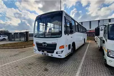 Buses Hino 1627 SLWB AT 2020