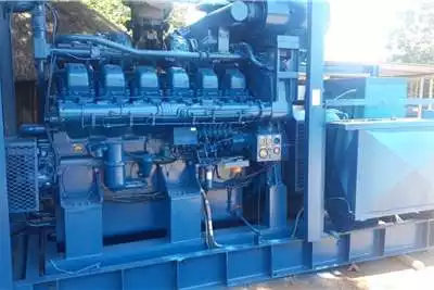 Generator MITSUBISHI S12N 12 CYL 1320HP 15000RPM