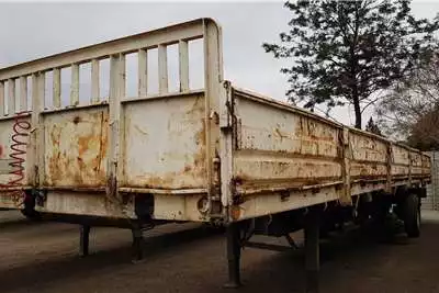 Trailers 12.5m Dropside, Container Locks 2000