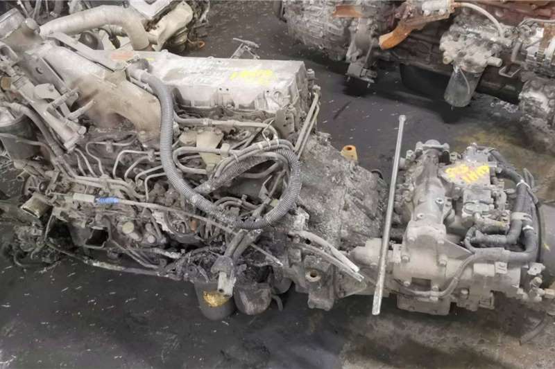 Truck spares and parts Engines ISUZU 6HH1 COMPLETE ENGINE AND GEARBOX for sale by Jacos Engines | Truck & Trailer Marketplace