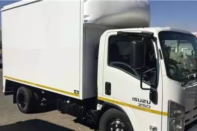 Box Trucks NMR 250 2021