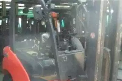 Forklifts 2.5 Ton HT25D 2015