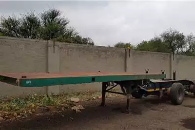 Trailer Spares and Accessories Front link Triaxle Complete as is 2006