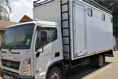 Horse Box Trucks EX8 2022