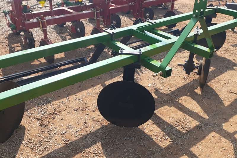 Other U Make Double Row 4 Disc Ridger with Roller / Walb for sale by Private Seller | AgriMag Marketplace