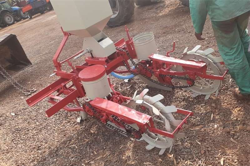 Planting and seeding equipment Row planters U Make 2 Row Planter Maize for sale by Private Seller | AgriMag Marketplace