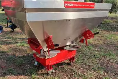 Spreaders New 1000l Stainless Steal Firtilizer Spreader 2020