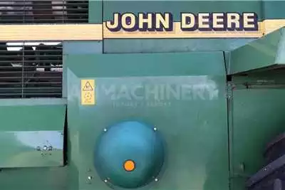 Tractors John Deere 6650 2000