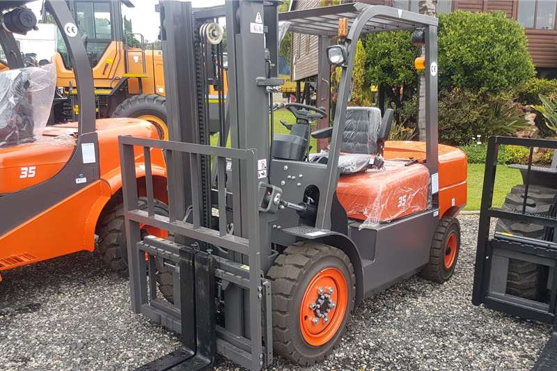 [application] Forklifts in South Africa on Truck & Trailer Marketplace