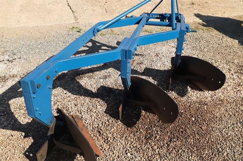 Tillage equipment Ploughs U Make 3 Skaar Raam Ploeg / Furrow Plough for sale by Private Seller | AgriMag Marketplace