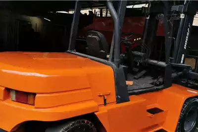 Forklifts 6 ton forklift