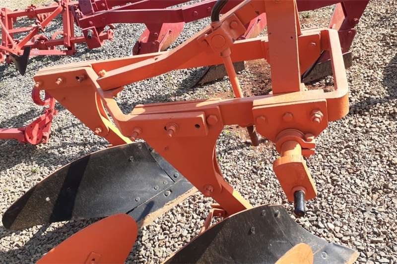 Tillage equipment Ploughs U Make 2 Skaar Raam Ploeg / Furrow Plough for sale by Private Seller | AgriMag Marketplace