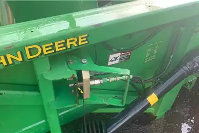 Harvesting Equipment John Deere 694 Head with hydraulic deck plates. 6 