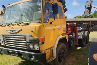 Hino Crane trucks Toyota Hino horse with a crane 1989 for sale by Johan Jacobs Machinery | AgriMag Marketplace