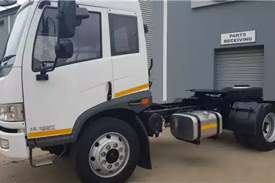 Truck Tractors 15.180FT Truck Tracktor (Incl 5th wheel) 2021