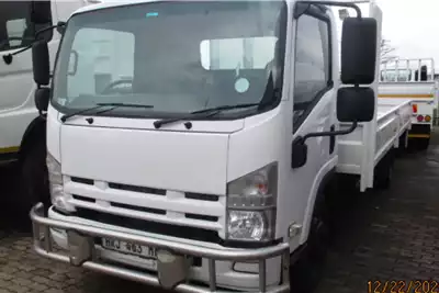 Dropside Trucks ISUZU NQR500 AMT DROPSIDE WITH BULL BAR 2015