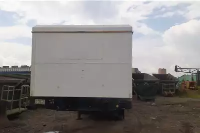 Box trailer Semi Trailer S/Axle Personnel Carrier(No seats)