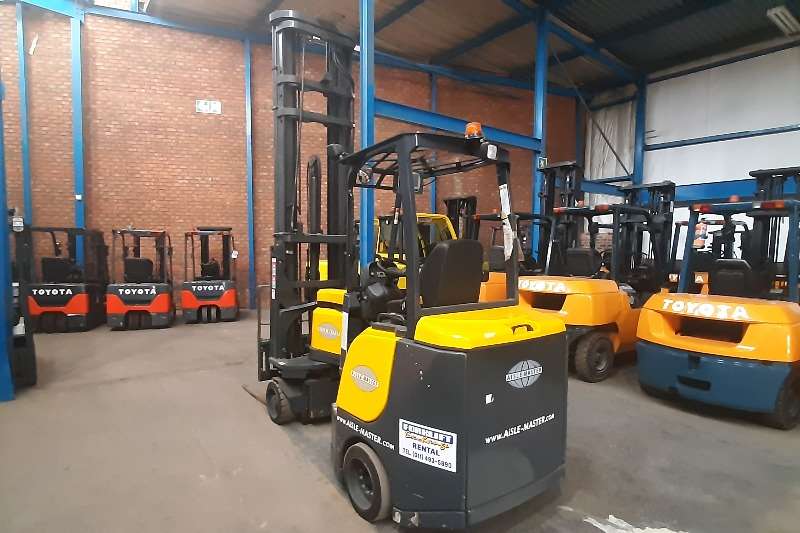 Other Forklifts Electric forklift Aisle master 2ton VN (very narrow) 2013