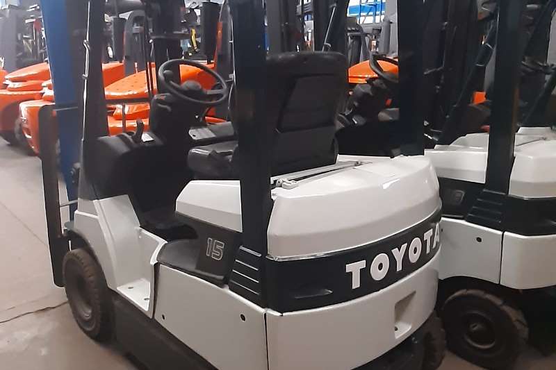Toyota Forklifts Electric forklift 7FBH15  18 & 20 2005
