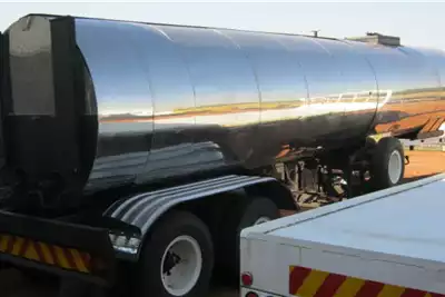 Custom Fuel tanker Henred Freuhauf 2 Axle Bitumen Tanker for sale by Sino Plant | Truck & Trailer Marketplaces